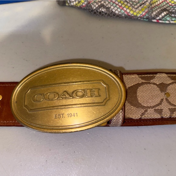 Coach Signature Brown Belt with Gold Oval Buckle - Picture 1 of 8